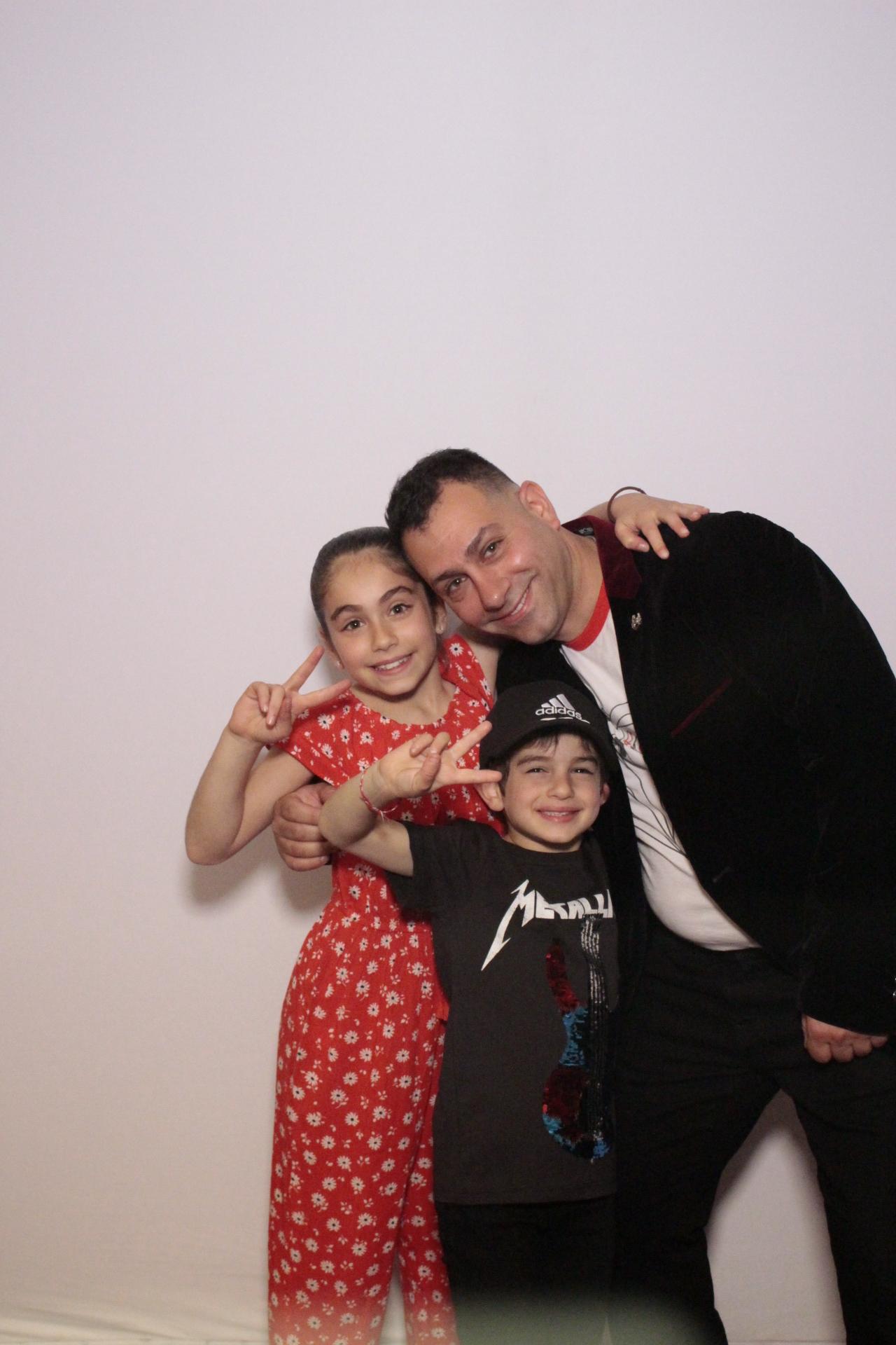 Danielle’s 40th birthday | View more photos from the event at gallery.myphotoboothexperience.co.uk/u/MyPhotoBoothExperienceLtd/Danielle’s-40th-birthday